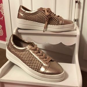 Steve Madden Rose Gold Metallic Sneakers • NWOT